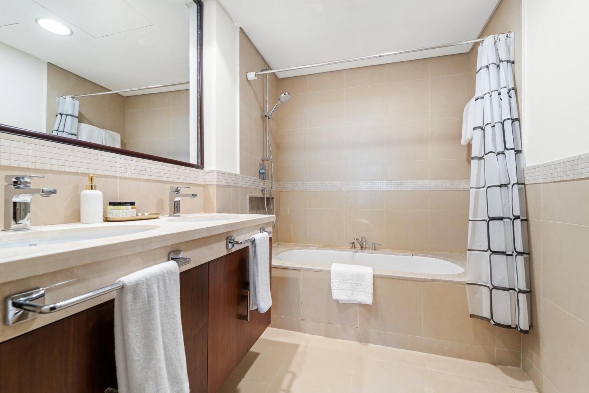 First Class 2Br With Full Dubai Skyline & Sea View Exterior photo